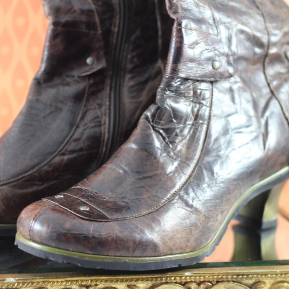 Eject Brown Leather Boots Like New - Picture 14 of 16